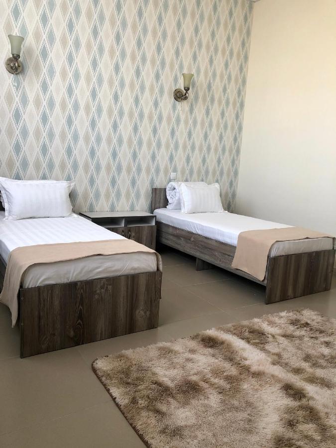 Tarlan Hotel Aktau  Exteriör bild